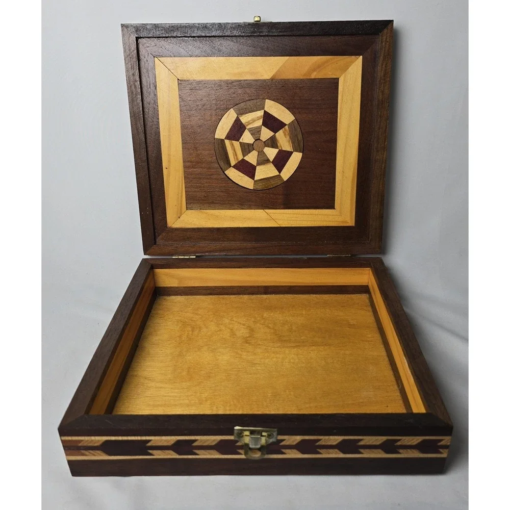 Vintage Wood Marquetry Wood Inlaid Box Jewlery Sewing Art Deco Trinket Storage